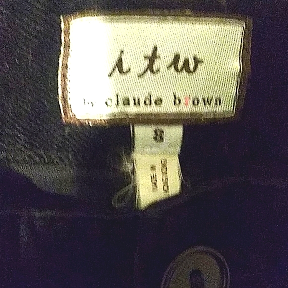 💜5/$25💜ITW by Claude Brown lightweight cords - Picture 2 of 3